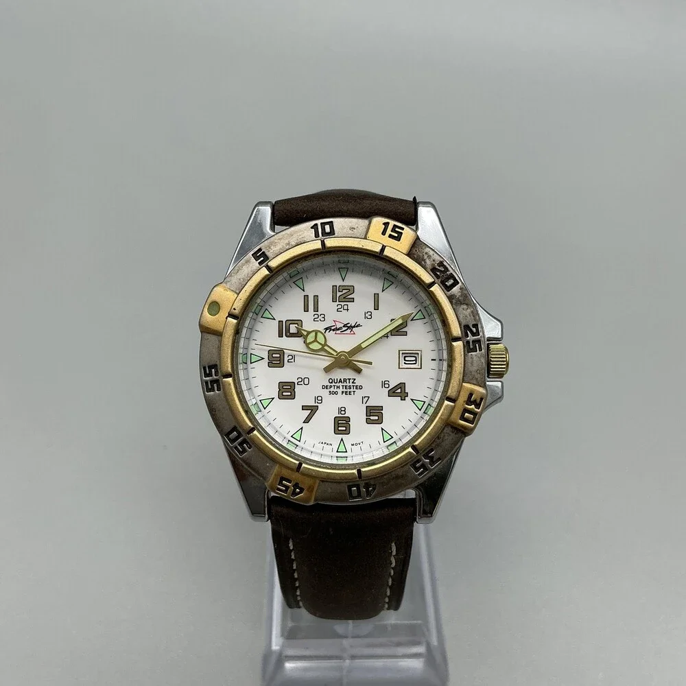 Freestyle Mens Watch 40mm White Dial Brown Leather Rotating Bezel New Battery
